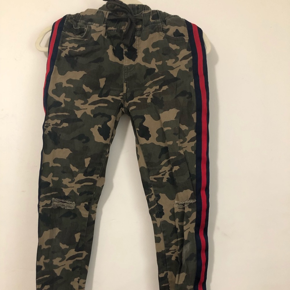 Camouflage Jeans